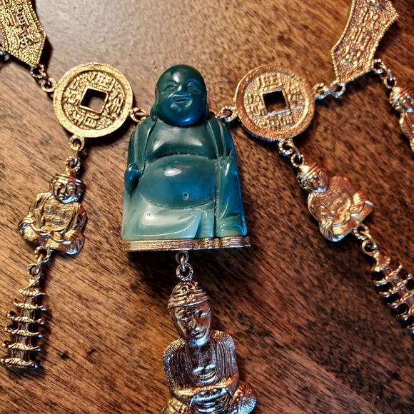 Vintage Crown Trifari Buddha necklace - Picture 4 of 14